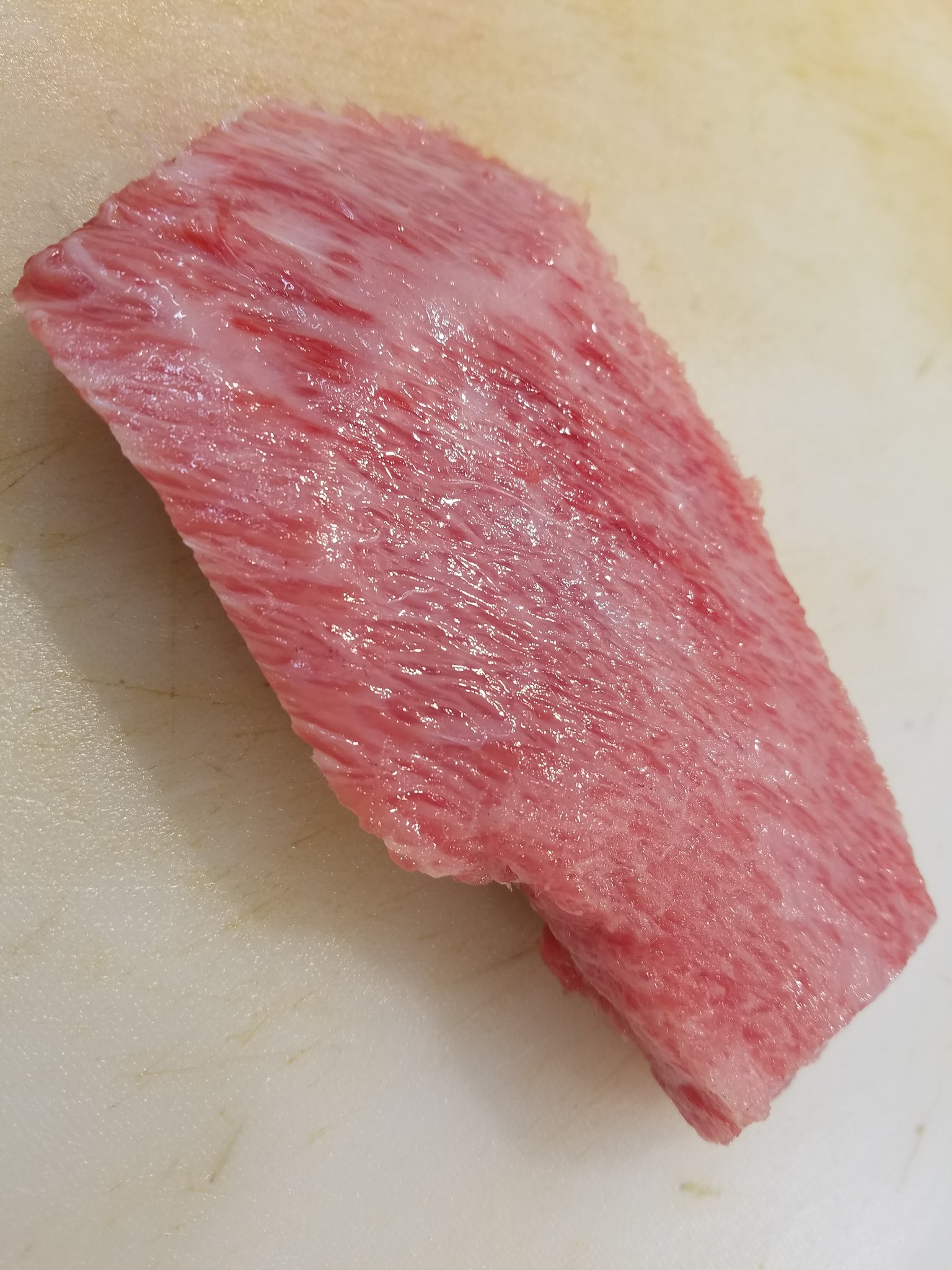 تويتر 魚市 二子新地鮮魚店 على تويتر 魚市です おはようございます 本日のおすすめ 地中海産天然生本まぐろ 天然インドマグロ メバチマグロ 三種類から選べます 希少部位カマトロも出ました 沖縄産活車海老刺身 八丈島産初かつお刺身 長崎産のどぐろ