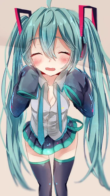 近づいて驚かせようとするけれど気づかれてしまうミクちゃん 