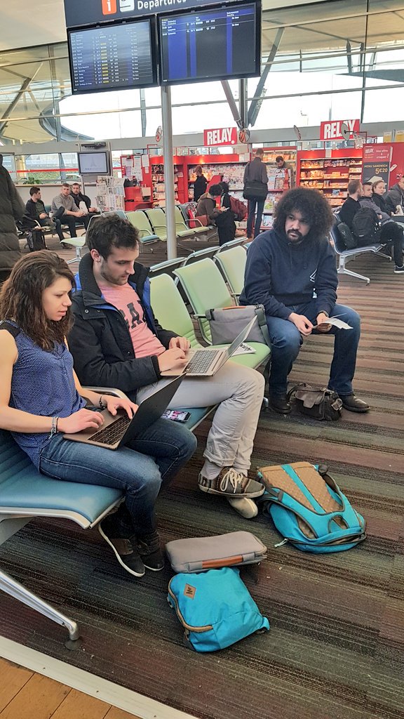 Marjo's tweet photo. The 🇨🇵 @linkvalue team, fully ready to fly off 🚀 to San Sebastian for the @icomglobal global Data Science Hackathon 2018! 🌐

Let's meet there, everyone!! 
#DSH2018 https://t.co/gaew5GyxlU