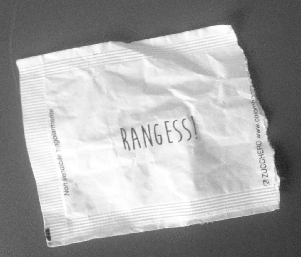 deemattionair's tweet photo. Il #mood della #giornata... #venerdi #Invalsi #scuola #Rangess! #bustine #zucchero #caffè #buongiorno https://t.co/YBo5U1l9wp