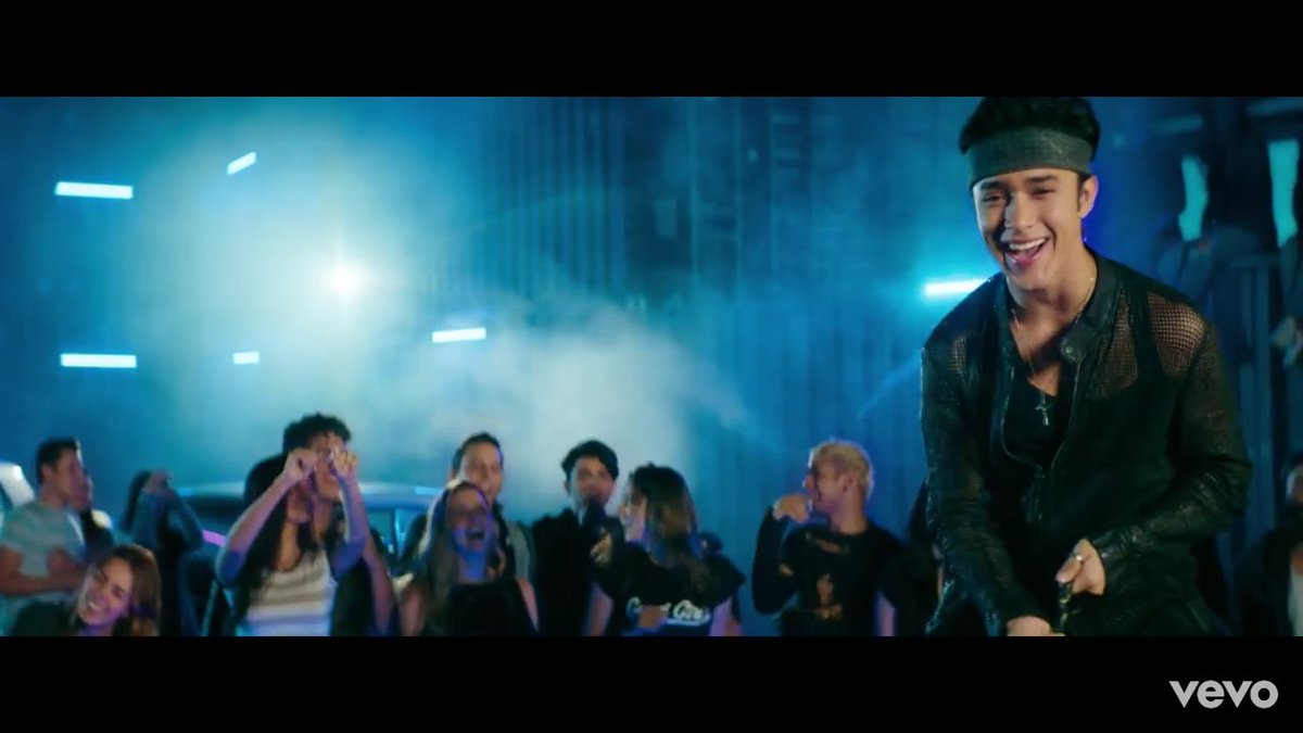 Is_RichKing's tweet photo. Sonrisas que dan vida señores 💋
Me encanta ajua ❤🔥
La rompeeeen papus
#SoloYoCNCO
@CNCOmusic https://t.co/DkygYnq3oe