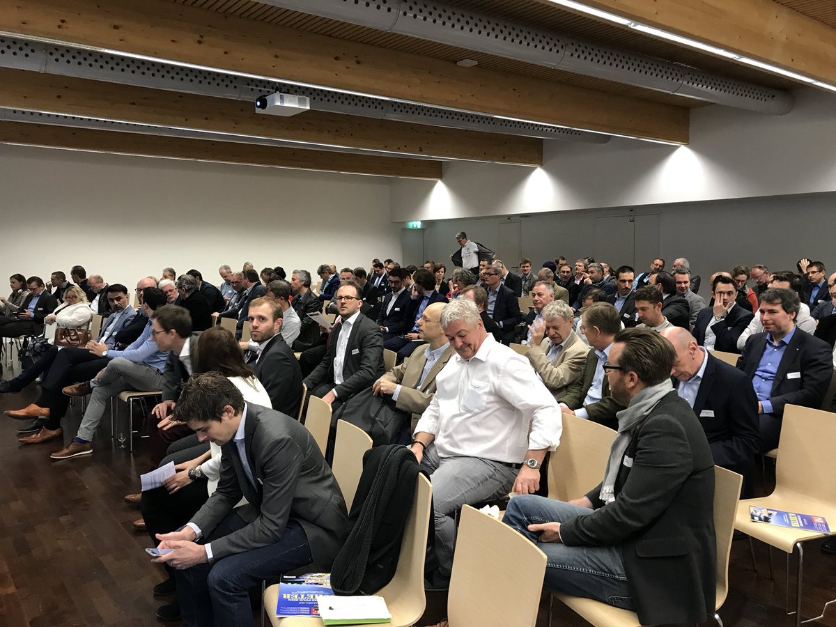 Thivial's tweet photo. Petit déjeuner Start up à Y Parc ! « Comment adapter l’organisation de son entreprise à la croissance » https://t.co/5kO0pWu9pp