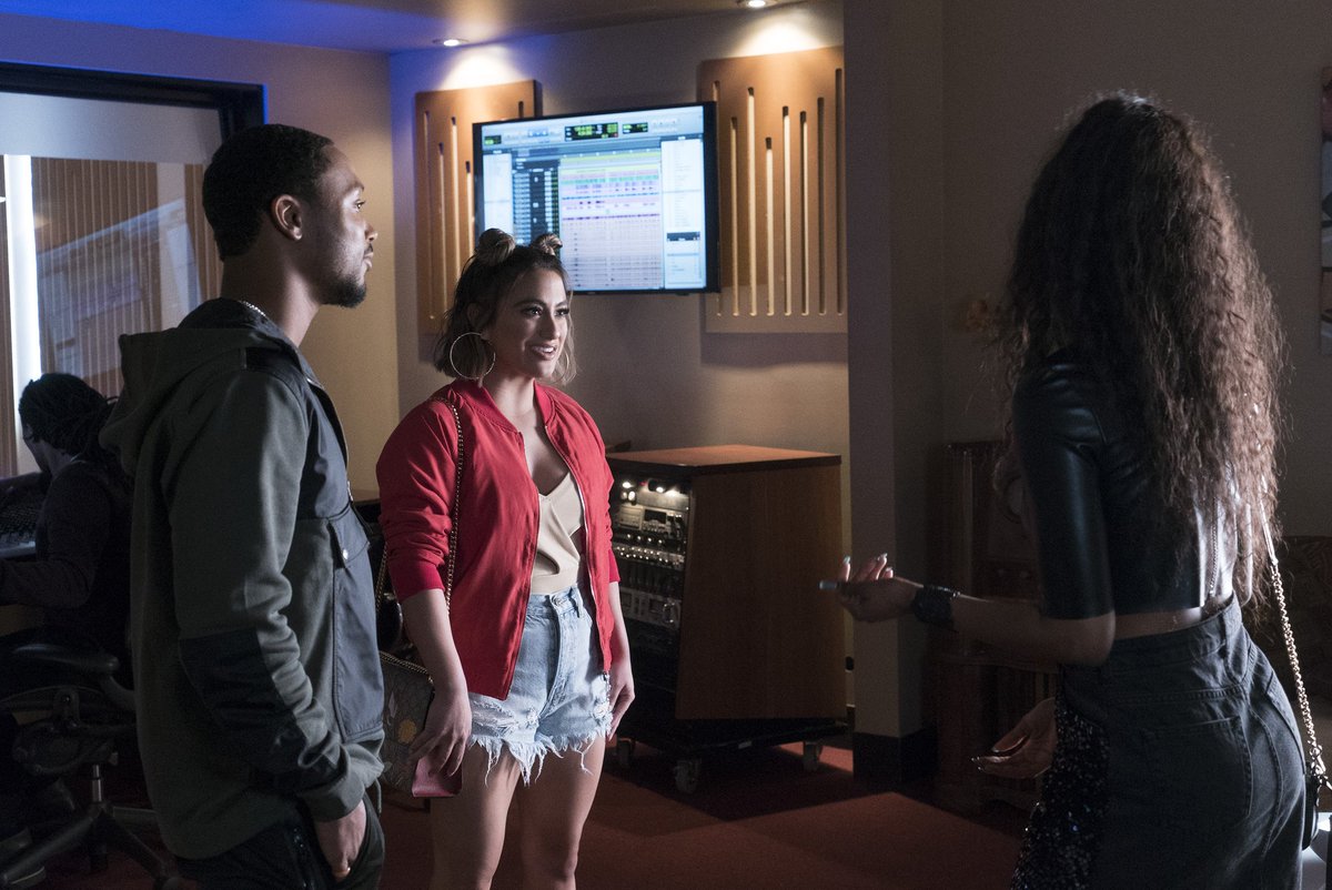 FILTVSeries's tweet photo. Don't miss @AllyBrooke on next week's episode of Famous in Love! Ep.203 "Totes on a Scandal" 😍 https://t.co/sEBWYNHSqf