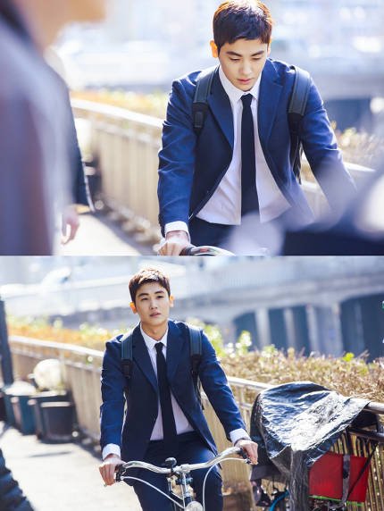 sikfighter's tweet photo. Love everything here ♡
Now the only thing I pray for is a strong script, then everything will be perfect 🤘

#박형식 #고연우 #슈츠 #parkhyungsik #suitskorea https://t.co/9FQ8PMa782