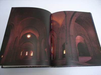 中世の光と石 ル・トロネ修道院 建築行脚 (磯崎新＋篠山紀信＋三宅理一) 六耀社 古書古本 Totodo：磯崎新+篠山紀信 建築行脚シリーズ 各巻