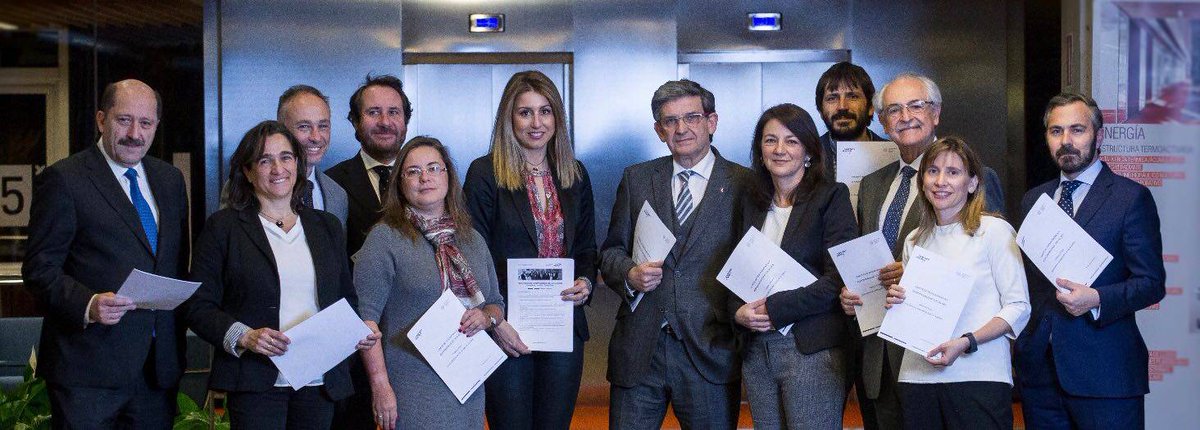 🗳 El próximo miercoles 11 abril con tu voto podemos conseguir #MásyMejorcolegio de @caminosMadrid Si como nosotros sientes la misma pasión por la ingeniería de caminos y el compromiso por defender a los ICCP te agradecemos tu apoyo !🚆⛴💧 🚧✈ Nuevo 🎥youtu.be/f51Fa-IE1kg