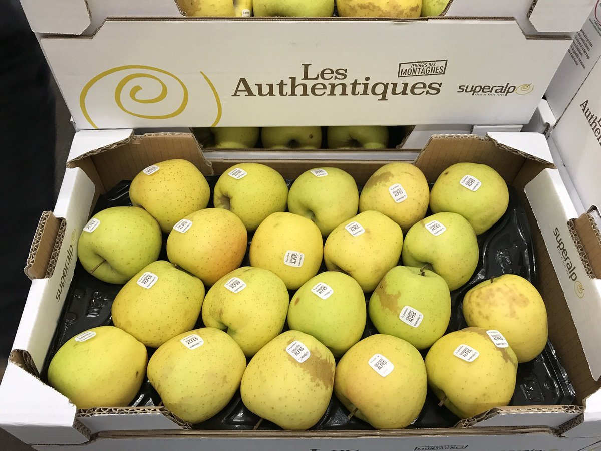 mighirian's tweet photo. C’est toujours le moment de la pomme 🍏 ! Prenez de la hauteur avec les saveurs ensoleillées de @superalp3 ! A consommer sans modération sur @marchederungis https://t.co/VuErToTh71