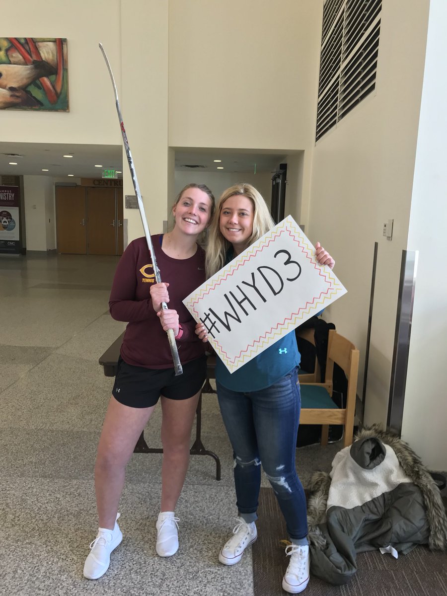 kendrastoick's tweet photo. Why D3? Well if you had teammates like these two girls, then you would choose D3 also! #WhyD3 #cordmn #DoYouEvenTennis #deucesquad https://t.co/FgcnwgyeZG
