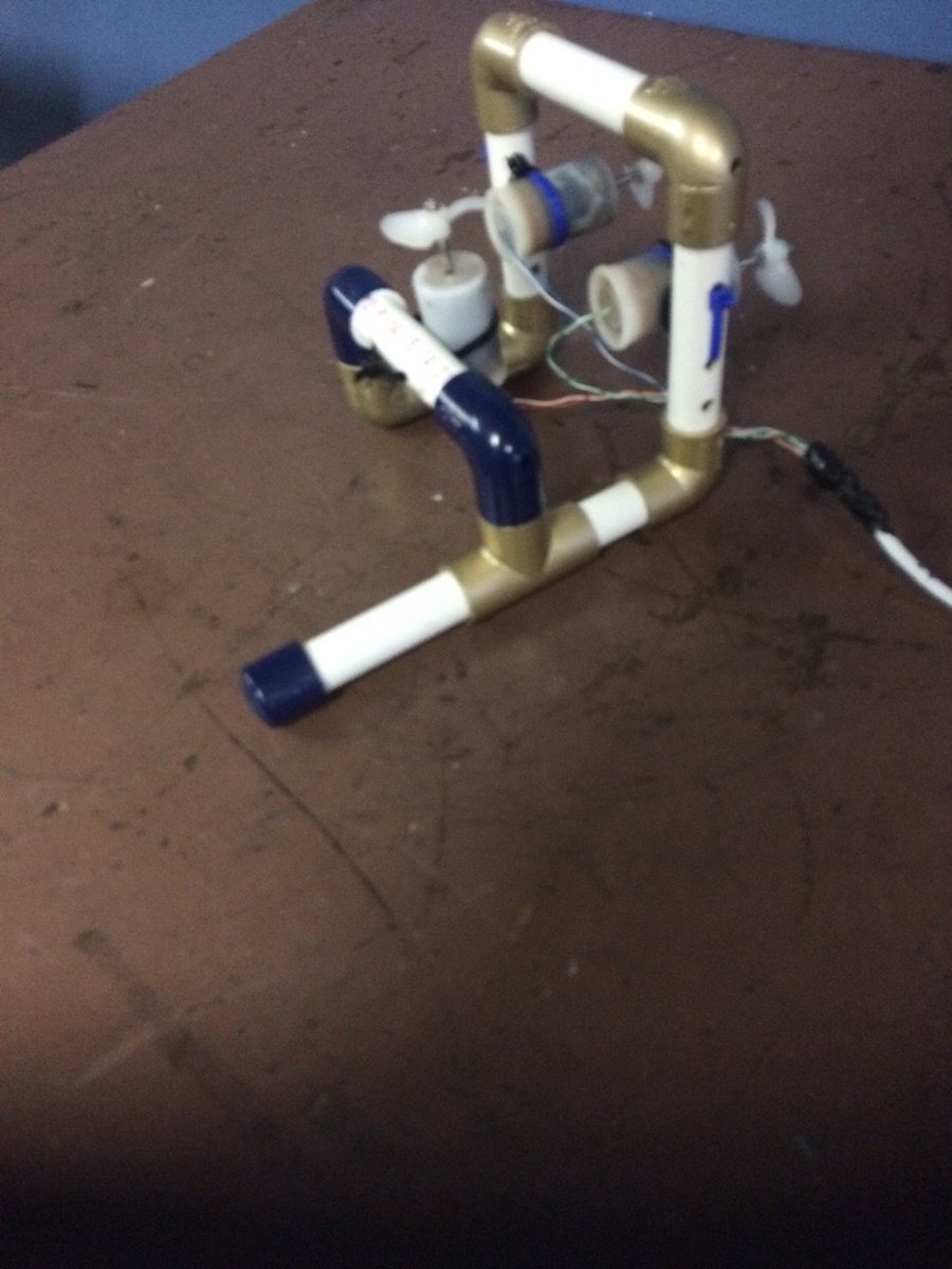 HarlemSBC's tweet photo. Epsilon Sigma Chapter's Sigma Beta Club member putting the final touches on their new US Navy ROV project https://t.co/DPMJMgrLfK