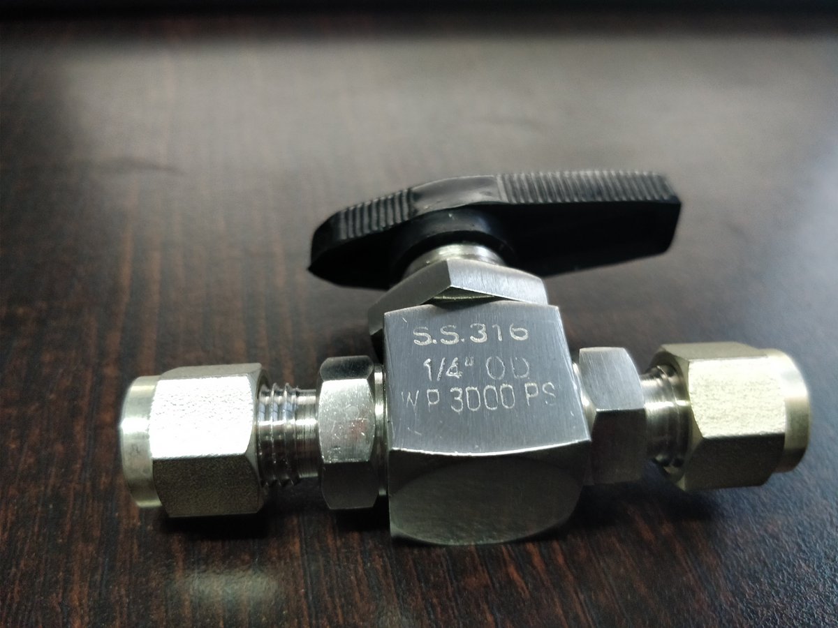 Kemlitepiping's tweet photo. #Ballvalve #stainless #steel #SS316 #Mounted #Valves #Industrial #Connectors #fittings #Kemlitepipingsolution https://t.co/bDLVDXQ0sC #gatevalves #globevalves #stainlesssteel #castiron #carbonsteel #alloysteel #seamless #pipes #flanges #slipon #weldneck #fittings https://t.co/ErUkWRa2Y0