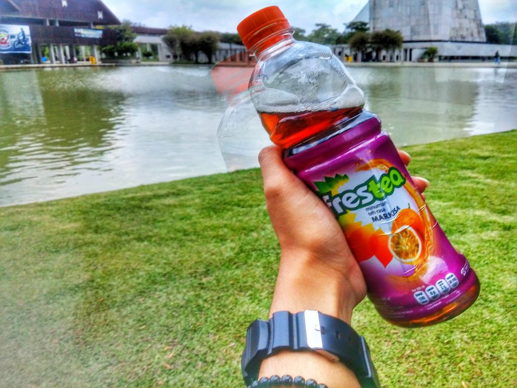 LPsulistia's tweet photo. Efek gada aQua 
Frestea pun jadi 😷 https://t.co/DidCOnG0k7