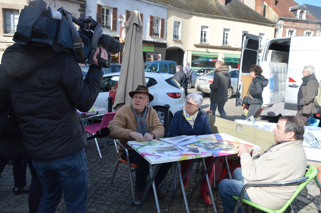 Le marché de Toucy à l'honneur au JT de 13 heures de TF1, ce vendredi 6 avril tinyurl.com/yaaal7re