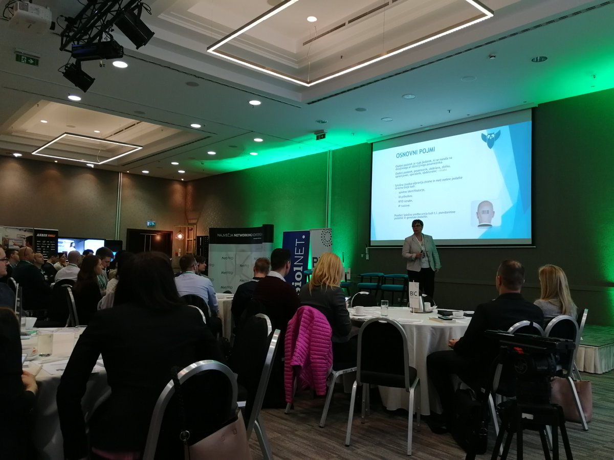 SiolNEWS's tweet image. Danes smo med drugim tudi na mreženjski konferenci #NetPRO. Konferenco je otvorila @nmusar. Govorimo o zelo aktualnem #GDPR-ju.