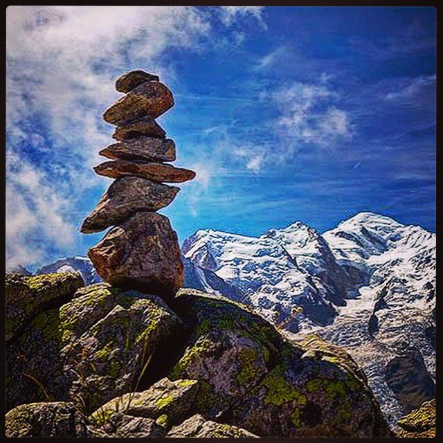 Nog een paar weken tot lancering van onze nieuwe naam, nieuwe website, vernieuwend en helder. Nu al zo happy met het zien van eerste opzet. #steenmannetjes #trailrunning