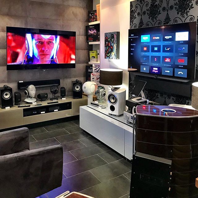 AudioVenue's tweet photo. We now have two Loewe OLED TV’s available to view in our Ealing showroom.  #loewe #loewetv #loeweinternational #loeweoledtv #oledtv #artcoustic #devialet #bowersandwilkins #bowerswilkins #sonusfaber #spectral #hifi #homecinema #surroundsound #dolby #maid… https://t.co/FJ0Dryr3PA https://t.co/VZRQ0hv0Ck