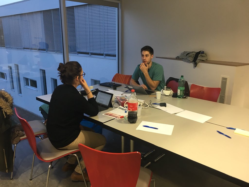 numerique_pme's tweet photo. 7:12 le hackaton #challengelogconnect18 continue ! @PilesLogistique @ene69 @suezFR @capi_agglo38 https://t.co/NpGjnKv50T