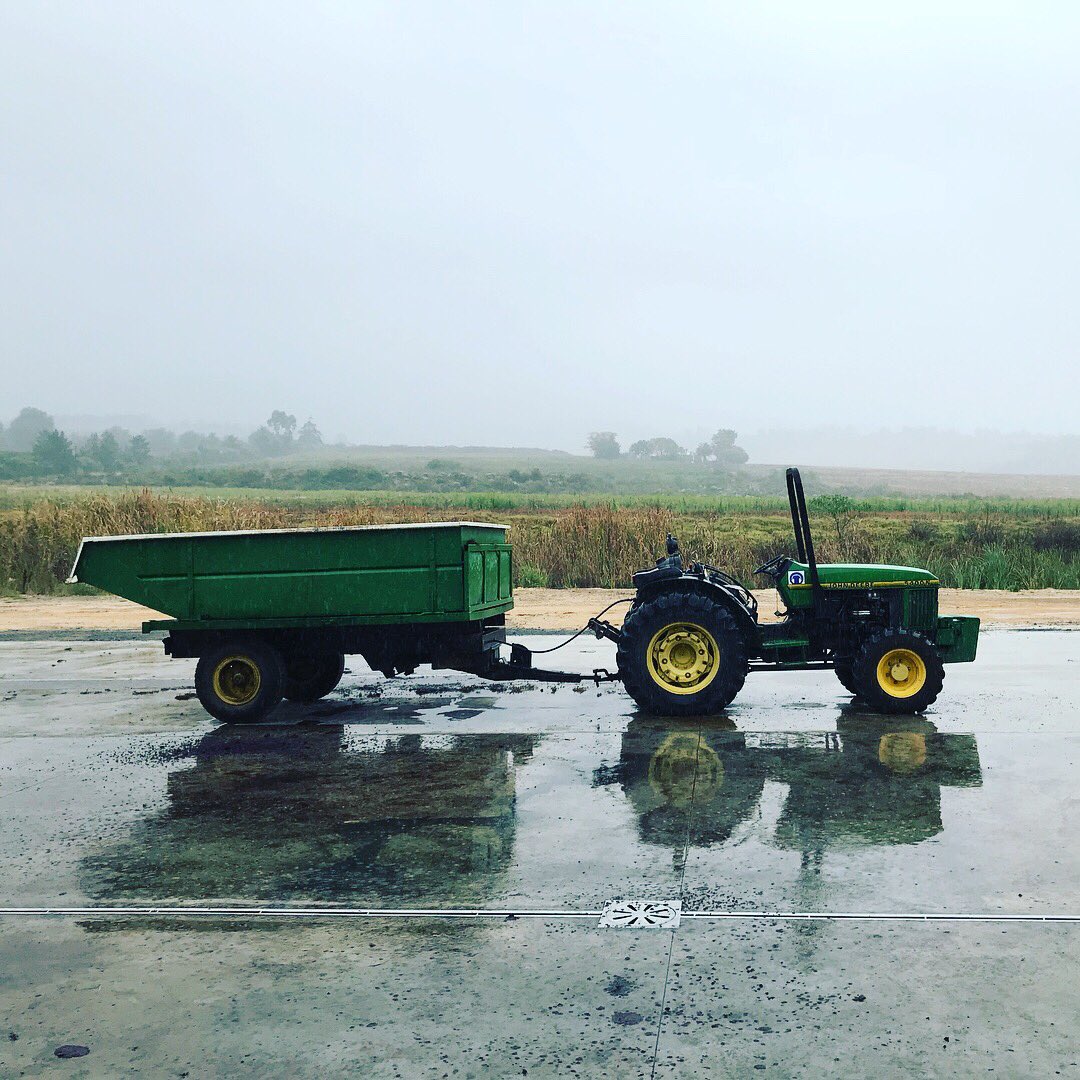 L'Re Burger tweet media