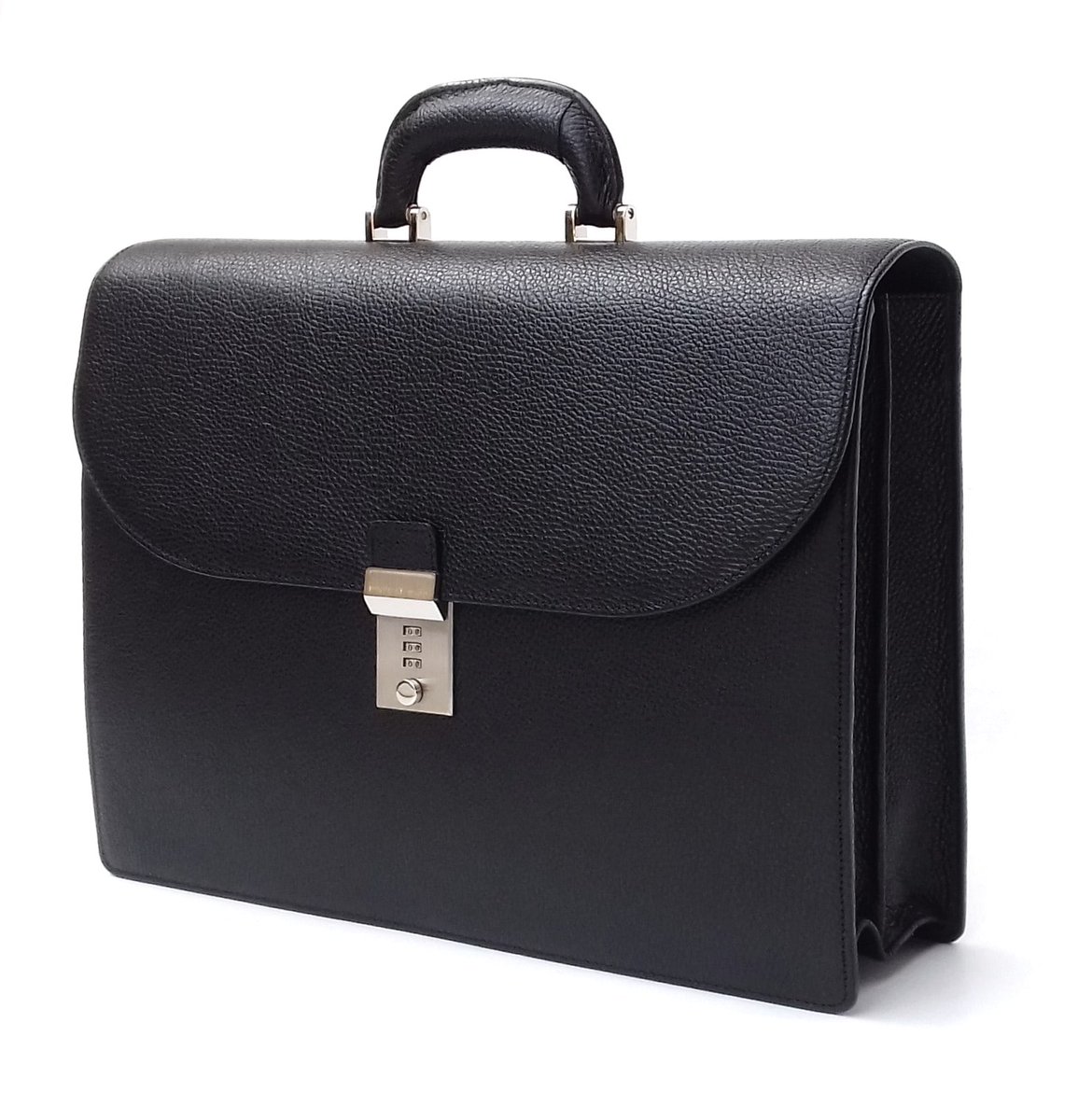 AstolfiPelle's tweet photo. New Senator Collection - Business bag 2 compartments, back zip, "dollar" leather, combination lock, available in black, chocolate, gray blue, taupe and navy blue. Contact us for information #craftproduct #artisan #MadeInItaly #handmade #italianquality #luxurybag #luxurylifestyle https://t.co/yqDlKpbwrZ