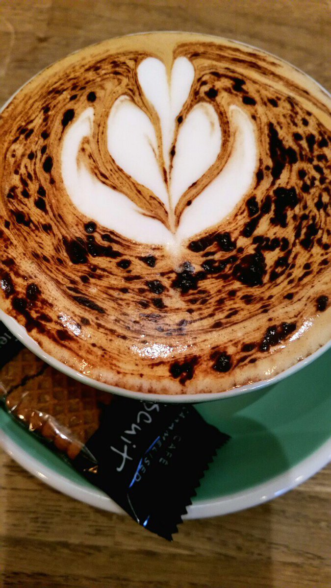 Konnigans's tweet photo. It’s Friday , treat yourself at #konnigans .. ! 😱 covering all the bases from good to naughty!! @NappyValleyNet @theindiehub_ @StJohnsHill @wandsworthsw18 @nnbattersea #thetonsleys #oldyorkroad #sw18 https://t.co/wxTzAQjiTU