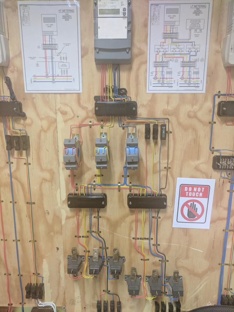 Evan_Schiff's tweet photo. #cablinggoals @CityPowerJhb metering training facility #AUW2018 https://t.co/HA1myq7WYe