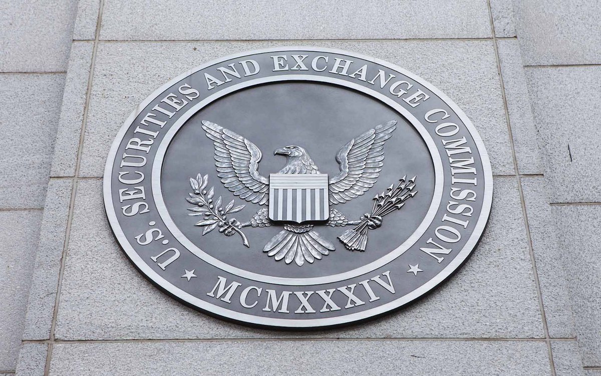 btcliveco's tweet photo. Institutional Investors Incoming? SEC Formally Considering #Bitcoin ETFs https://t.co/gbgzigGEB2 https://t.co/Sk2bsSfOSN