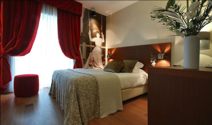 HOTELCUBE's tweet photo. Congratulazioni a HOTEL MILANO SCALA e al General Manager Diego Brachetti per aver vinto la seconda puntata di #4Hotel @barbierichef  in onda su @SkyUno 👏
Un meritato riconoscimento per uno splendido Hotel che ha da poco scelto di affidarsi a #HOTELCUBE https://t.co/BnjLYLwWAL https://t.co/PFyuSHkwsZ
