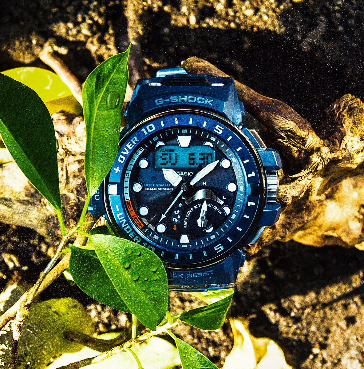 GSHOCK_OFFICIAL's tweet photo. 【NEW PRODUCT】
海上での使用想定をした｢GULFMASTER｣からNewカラーが登場。海をイメージしたブルーのベゼル、ケース、バンドが印象的な一品です。
GWN-Q1000A-2AJF
https://t.co/xqB2pfLSIq
#g_shock #GWNQ1000 #GULFMASTER https://t.co/emNKIGct5M