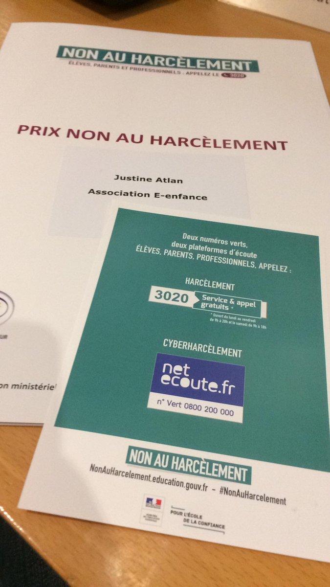 eenfance's tweet photo. En direct de la sélection du jury National du prix #NonAuHarcèlement 2018. @EducationFrance #NAH #cyberharcèlement #netecoute https://t.co/tbK7HHV1h7