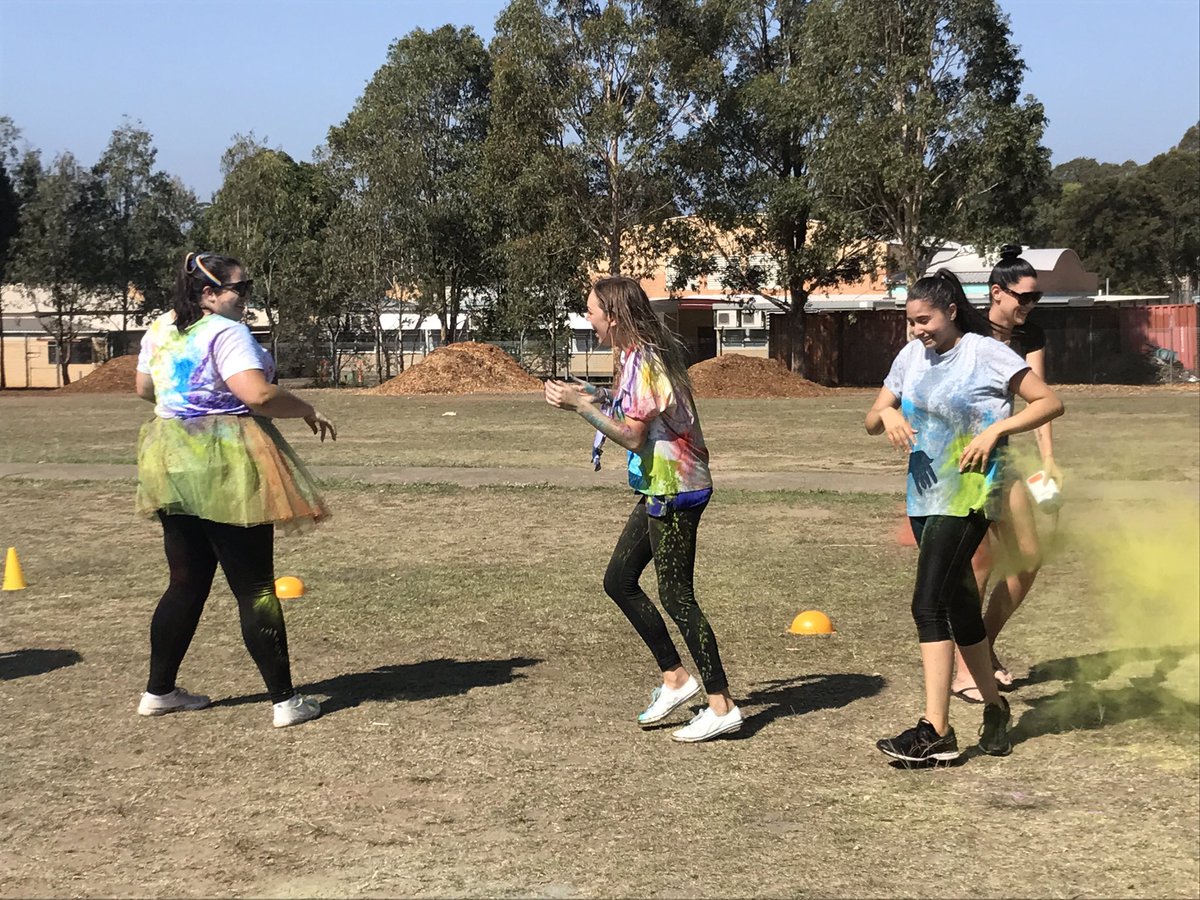 FoxTallara's tweet photo. Had such an amazing day at our Colour Run 🌈 blessed to work in such an incredible school ☺️ https://t.co/Xw5Mr74gD9