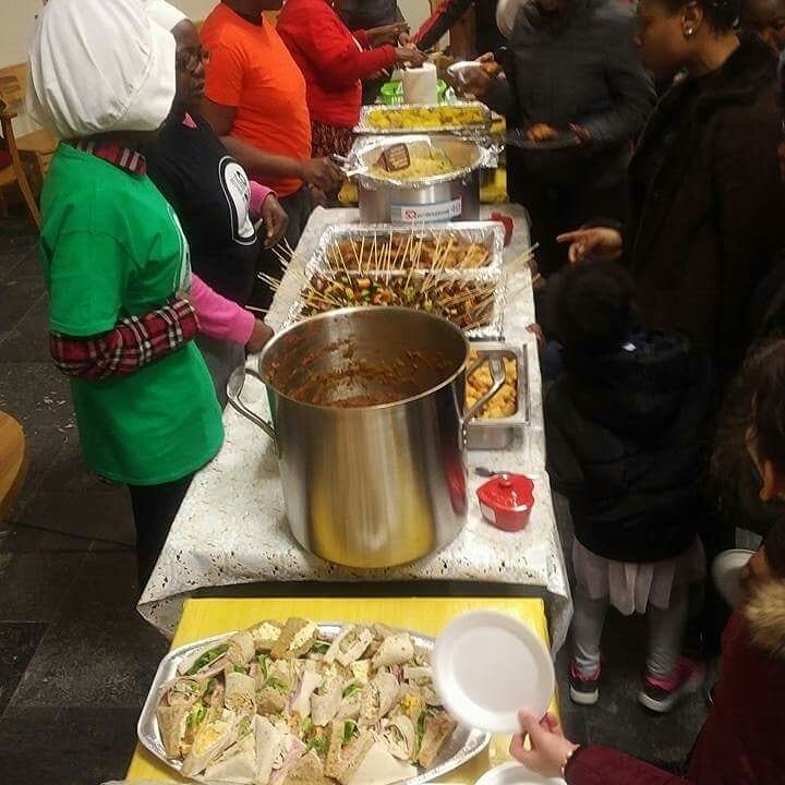SligoGKitchen's tweet photo. Started the meal at 9.10, by 9.40 we ran out of plates. 120plates gone!  But our ingenious friends grabbed the pepper napkins and kept going. I love me some food. Ran to @modelsligo and got more plates. The feasting continued. Thank you for sharing with us. #emptypots #emptypans https://t.co/j84aokLwqc