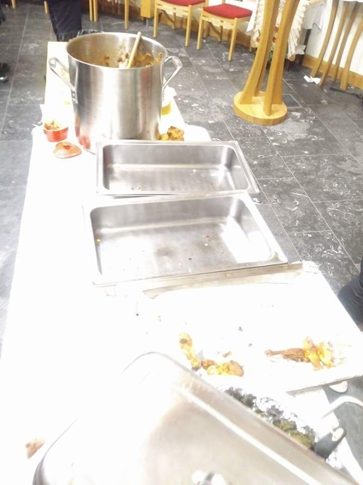 SligoGKitchen's tweet photo. Started the meal at 9.10, by 9.40 we ran out of plates. 120plates gone!  But our ingenious friends grabbed the pepper napkins and kept going. I love me some food. Ran to @modelsligo and got more plates. The feasting continued. Thank you for sharing with us. #emptypots #emptypans https://t.co/j84aokLwqc