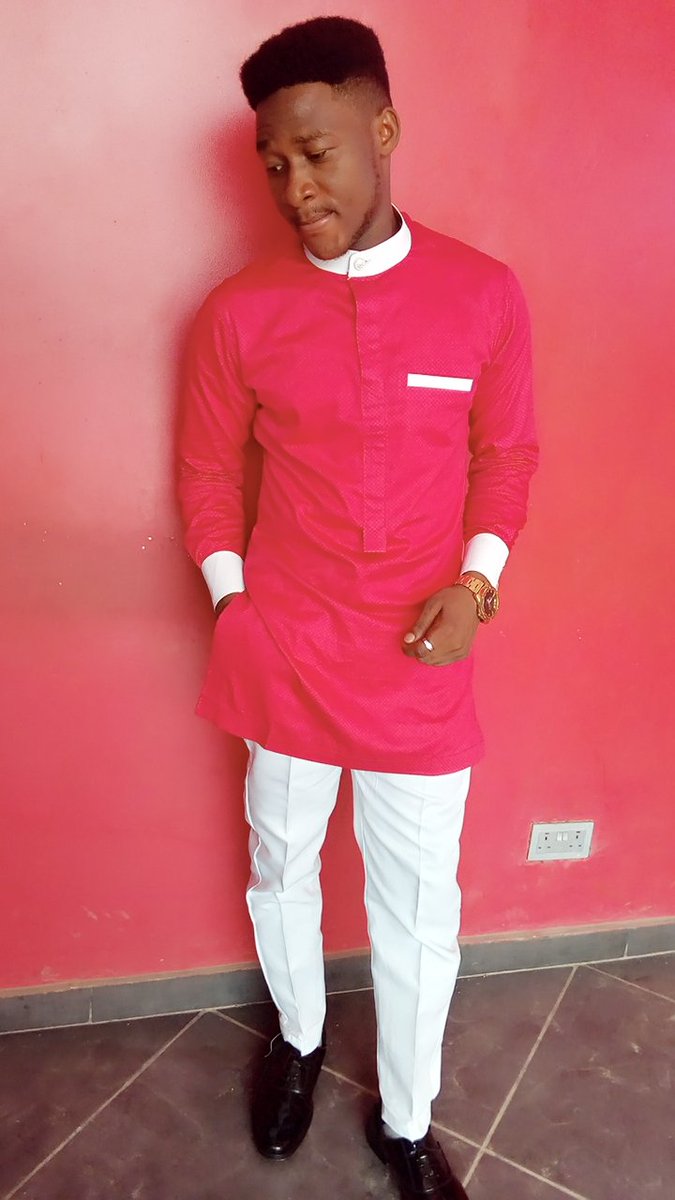 Mc_Aijay's tweet photo. The Truth is most people won't ever start because they don't want to be seen starting at the bottom!!!
#StartUp #keepPushing #MensFashion #Dopewears #Native #Friday #ComicFreak #042comedian #SonOfConsolation #JesusToTheWorld #Team_SelfMade™ https://t.co/RV2sBQNyCI