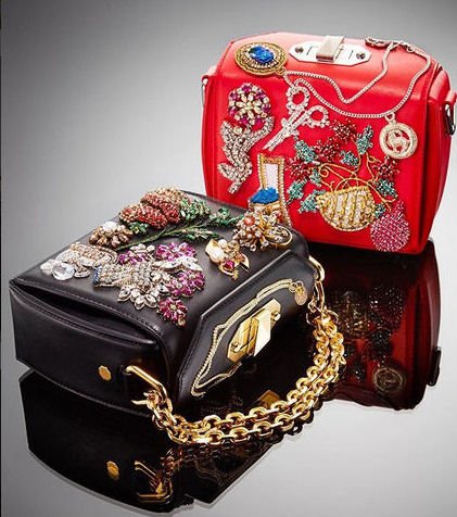 AndreaJanke's tweet photo. We totally love these fab' jewelled heirloom embroidered Box Bags by @McQueen #McQueenSS18 - More to discover https://t.co/OxRJDxWshT &amp; my slow-motion teaser https://t.co/MZC6HOQeqt - enjoy! With Love from Paris, Andréa #McQueenBoxBag #AlexanderMcQueen https://t.co/bTG2P6wg77