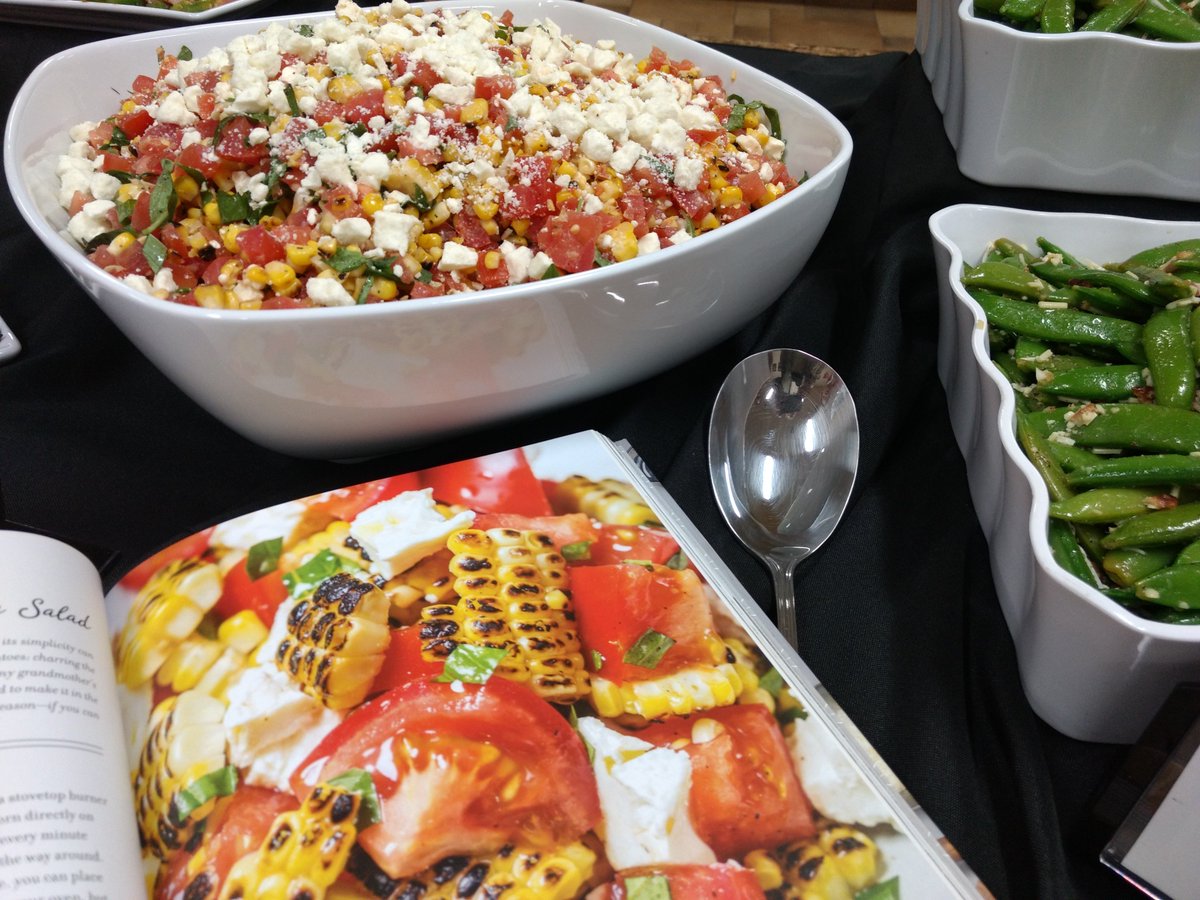 Foodfaye's tweet photo. Today we enjoyed a cooking demonstration by Ali Rosen, author of Bring It!, a #cookbook for #potlucks, @MelissasProduce.
Tasted tomato #corn #feta salad, #strawberry sandwiches & more
https://t.co/v5qsOb0Ywp
@ali_rosen @melissasfoodies
#bringitbook #InMelissasKitchen #cookbook https://t.co/DshUpCMPZv