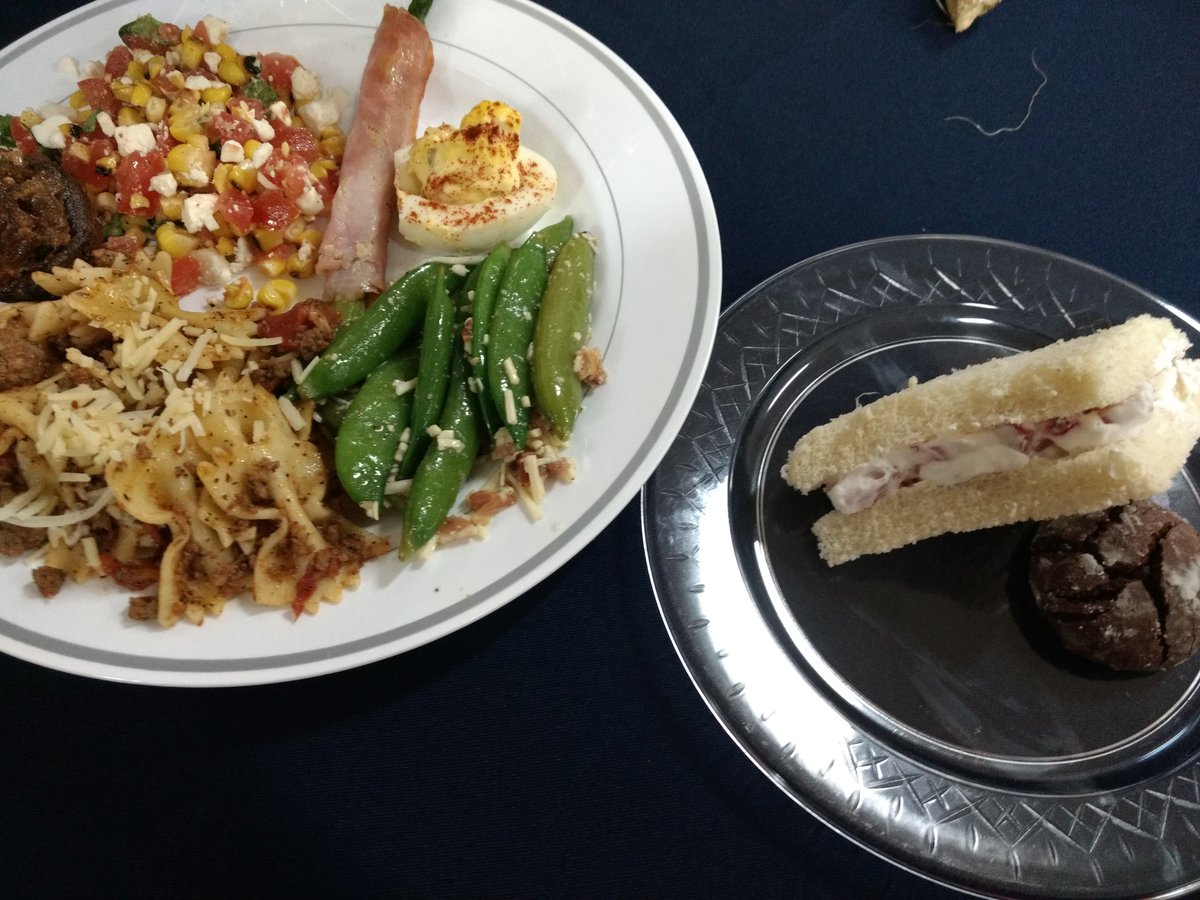 Foodfaye's tweet photo. Today we enjoyed a cooking demonstration by Ali Rosen, author of Bring It!, a #cookbook for #potlucks, @MelissasProduce.
Tasted tomato #corn #feta salad, #strawberry sandwiches & more
https://t.co/v5qsOb0Ywp
@ali_rosen @melissasfoodies
#bringitbook #InMelissasKitchen #cookbook https://t.co/DshUpCMPZv