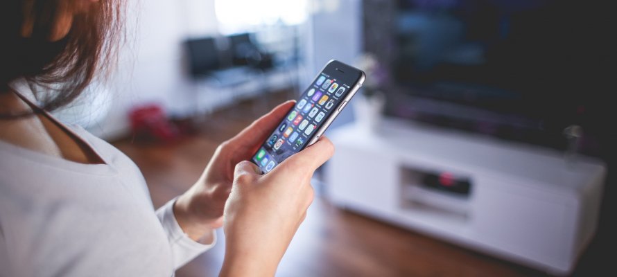 How can the #digital world help young people with #epilepsy?Here's some expert advice from <a href="/epilepsyaction/">Epilepsy Action</a>

parentinfo.org/article/how-ca…