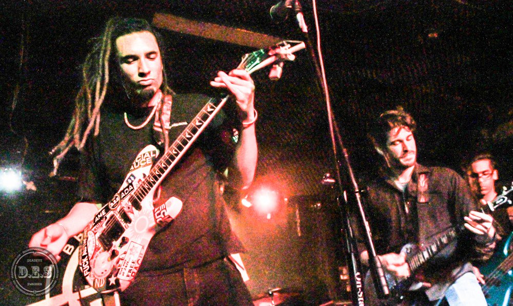 DeadeyeSwagger's tweet photo. #des #rock #roll #guitar #grunge #punk #fun #brooklyn #nyc https://t.co/ys1oElDCti