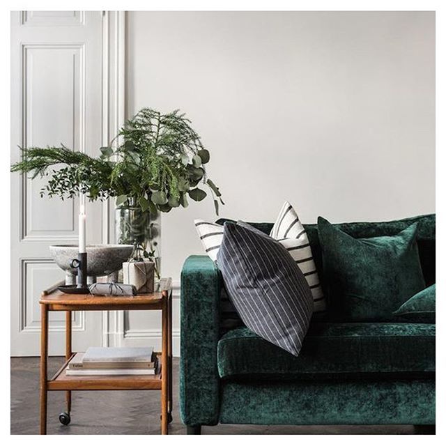SidelineGallery's tweet photo. Rich jewel-toned sofa against neutral colours and natural textures
_______________________________
Found via @doris_leslie_blau 
#art #prints #sidelinegallery #gallery #photography #photographer #photograph #interior #interiordesign #design #space #home … https://t.co/gU4U5JOqNU https://t.co/HdEbd9lUcj