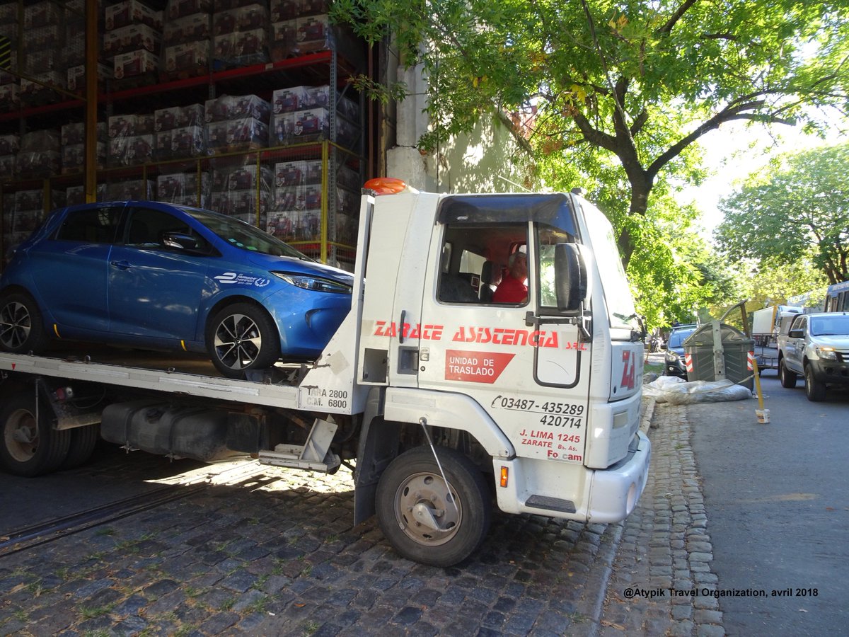 AtypikTravel's tweet photo. The Green Expedition 2018 "en direct": la sortie des véhicules électriques du port de #BuenosAires s´est fait avec grand succès! On commence à chauffer les moteurs; direction:  #RioGallegos pour l´inauguration! #ecorally #ecotourisme #ecoraid  #Argentina #véhiculesélectriques https://t.co/NFMZdOeGV6
