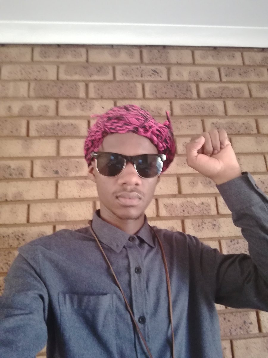 CollenMorepa's tweet photo. #RIPWINNIEMANDELA #AllBlackWithADoek #MamaWinnie To My Colored Xhosa Granny ✊🏾 https://t.co/MWwX47m5Kl