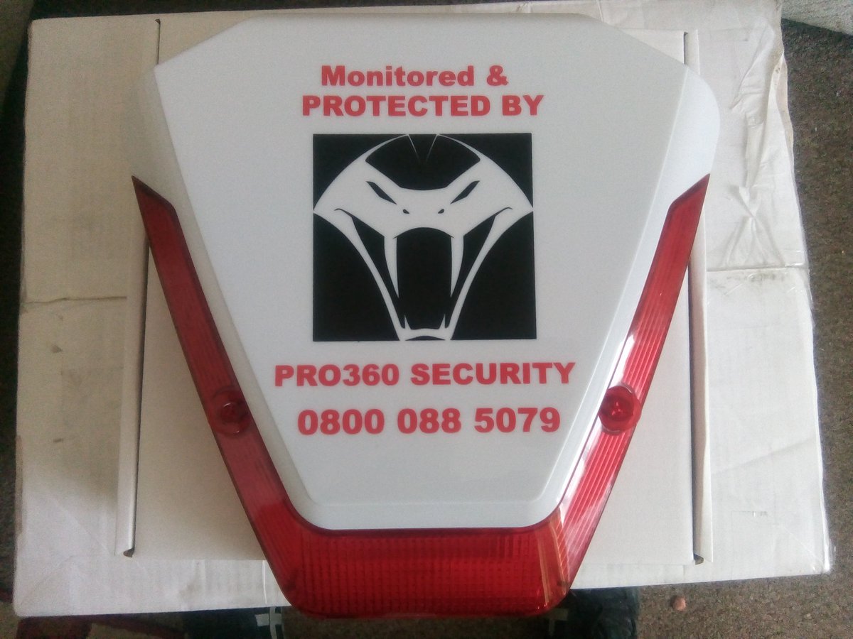 tamworthcctv's tweet photo. New bell box from orisec https://t.co/geFjZGsGh6