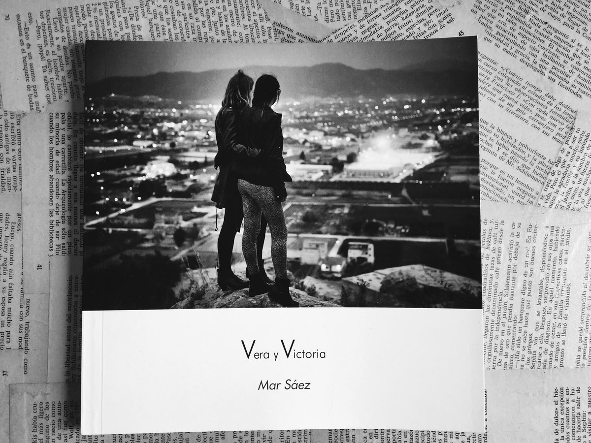 fanigrande's tweet photo. Si alguna vez ves esta exposición o libro de @MMarSaez y @pizzexual, no te la pierdas porque es algo más que un proyecto fotográfico 💜 #VeraYVictoria #Trans18 https://t.co/jFcNhmyOLp