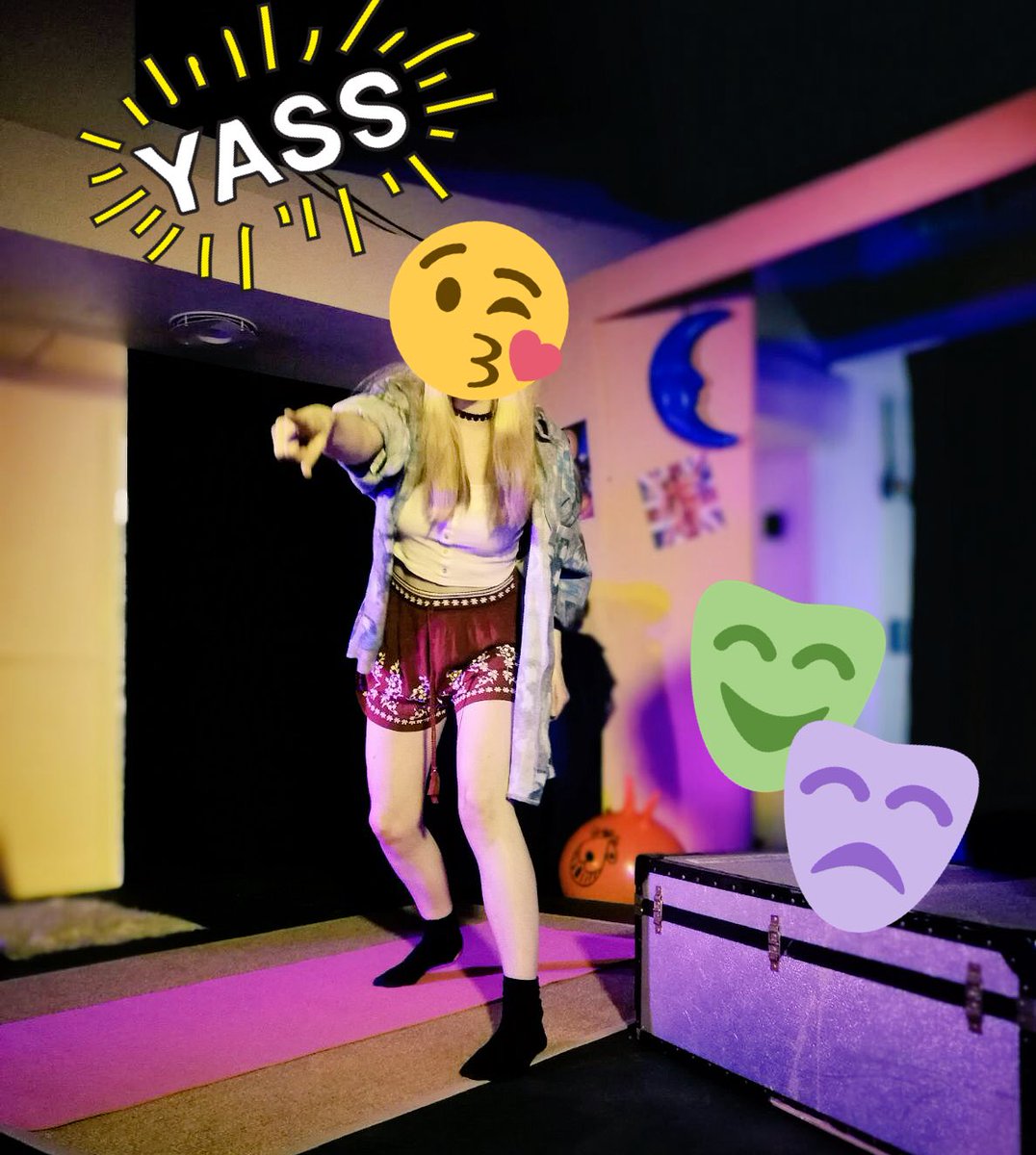 We need YOU to get down to <a href="/The_Churchill/">Churchill Theatre Bromley</a> tonight for ‘The Chainsaw Manicure’ by <a href="/thomas_kett/">Thomas Kett</a> - featuring <a href="/HannaLHawkins/">Hannah Hawkins</a> <a href="/AliceOsmanski/">Alice Osmanski</a> and @DanDawesActor #90s #90sfashion #90smusic #Bromley #londoncomedy #londontheatre #southeastlondon