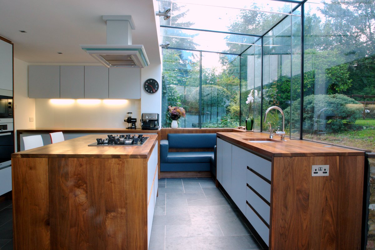 3s_architects's tweet photo. Modern kitchen island bench surrounded by windows with natural lights.
#architecturephotography #architects #kitchen #Windows https://t.co/FX8Xo87NJR