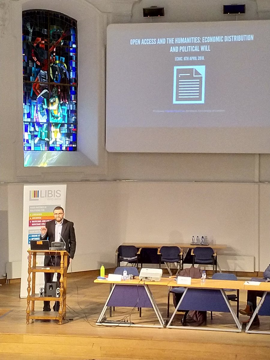 FredTruyen's tweet photo. Open Access and the Humanities: economic distribution and political will. Martin Paul Eve keynote #echic2018 https://t.co/lV4KDBDH1d