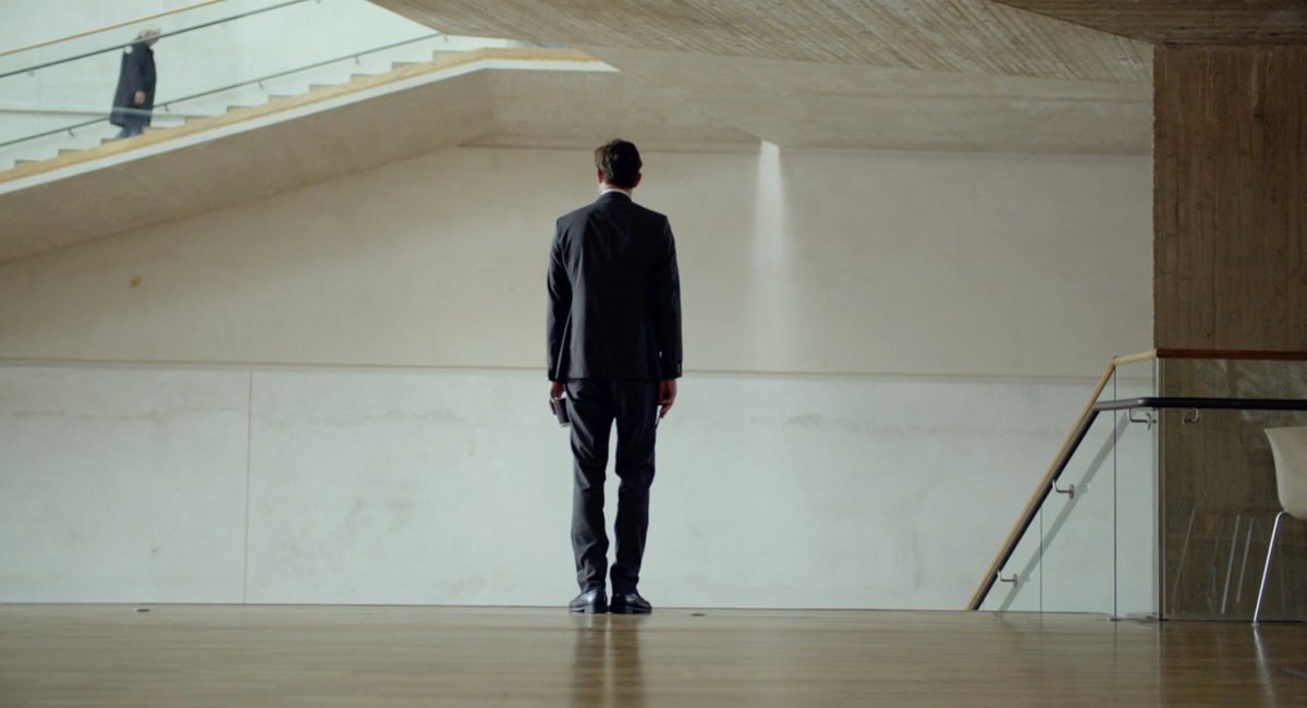 mrfilmo's tweet photo. The Square (Ruben Östlund, 2017) https://t.co/ASHSgeoUUo