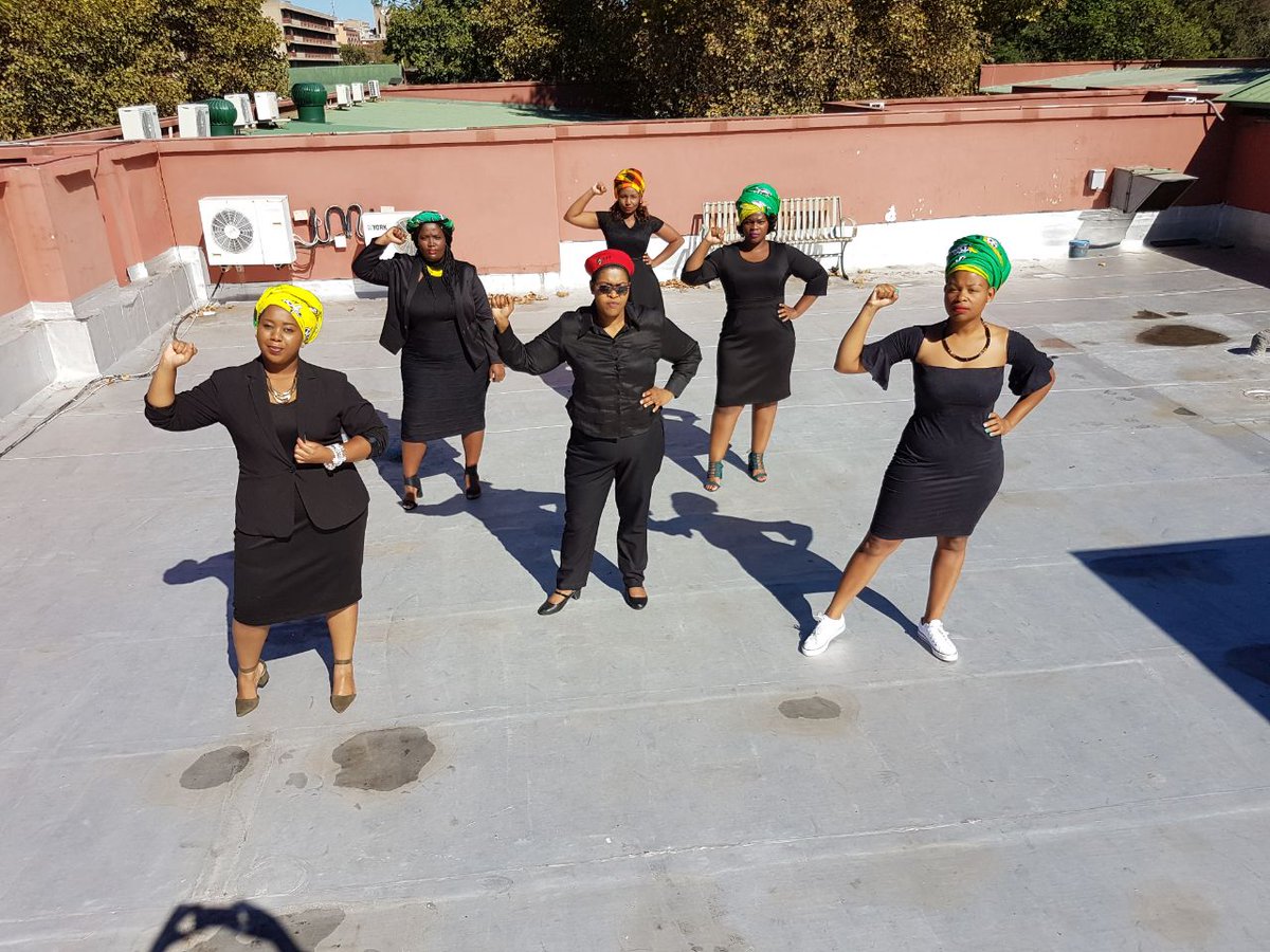 khutso_rochell's tweet photo. @GuguYedwa @mishnthabi @MYANC @thulimadonsela We stand #Empowered today as proof that the #struggle was worth it.
#WinnieMandela
#RuthMompati #LillianNgoyi #HelenJoseph #AlbertinaSisulu #AdelaideTambo #AllBlackWithADoek... #AlutaContinua https://t.co/rETNN4dYMO