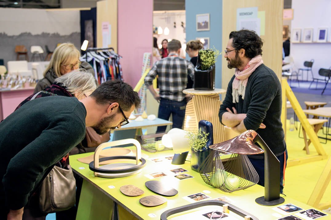 🇬🇧 Discover a rich selection of objects at the #DesignFairParis! ➡ ow.ly/6eb530jl0aK 
🇫🇷 Une sélection pointue d'objets rares et iconiques vous attend à la 38ème édition des <a href="/pucesdudesign/">les puces du design</a> ➡ ow.ly/6eb530jl0aK 
📍 #Paris Expo Porte de Versailles 📆 05-08 April