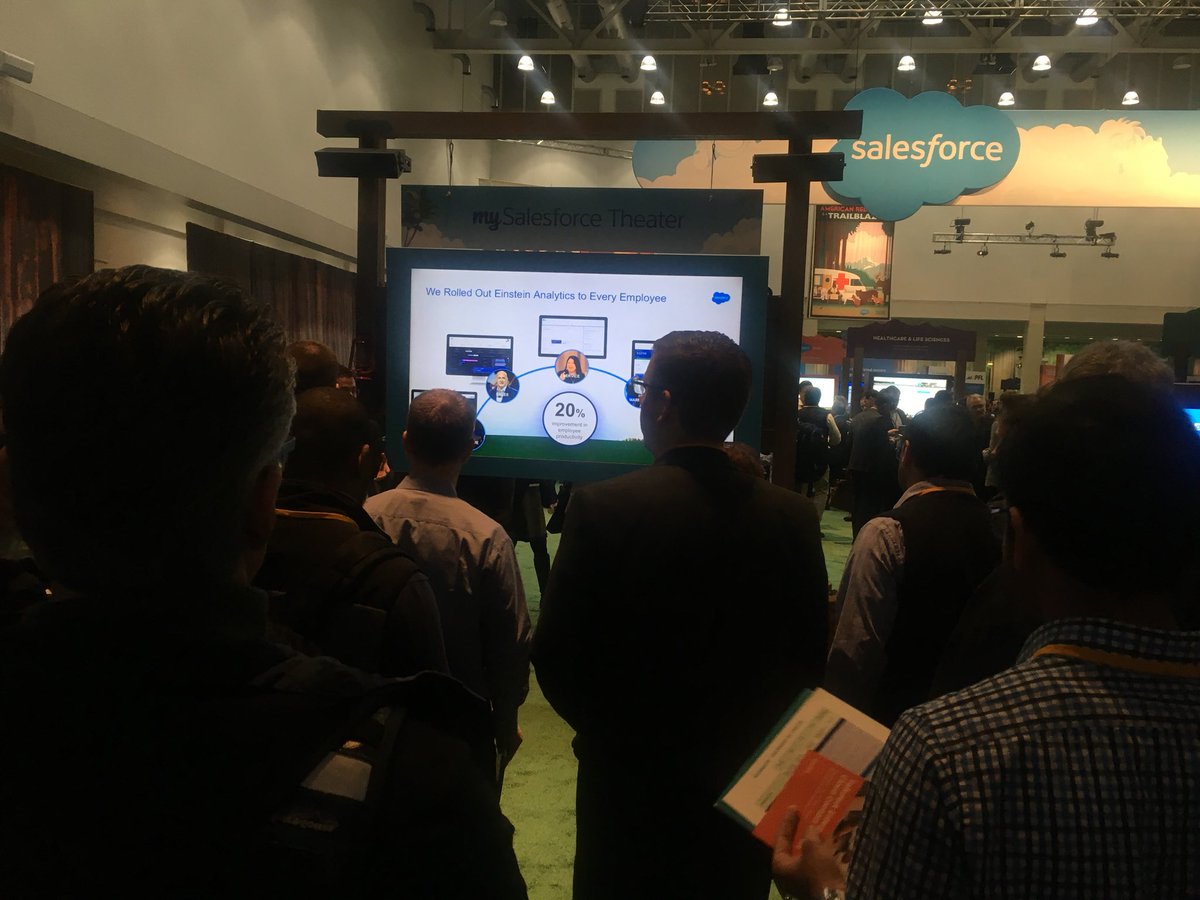 hmunnellvda's tweet photo. Wow - #SalesforceTour - so many more capabilities than I ever thought were available. https://t.co/J5IypHoHms
