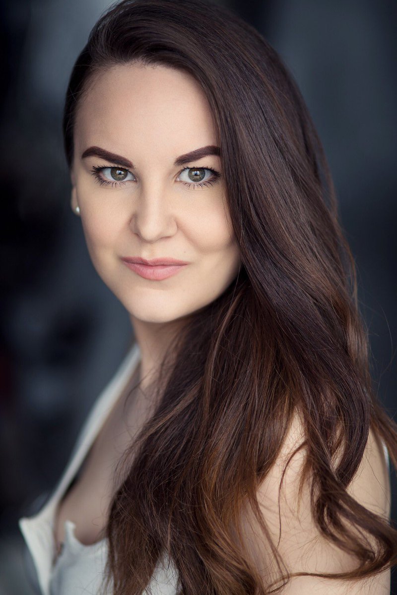 Huge shout out to @sarahelewisacts as she starts on GRACEMARCH filming today! 🙌🏽🙌🏽🙌🏽